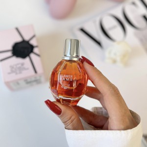 ادکلن مینی ویکتـور اند رولـف فـلاور بمب Viktor&amp;Rolf Flower Bomb