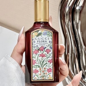 ادکلن  گوچی فلورا گورجس گاردنیا اینتنـس GUCCI Flora Gorgeous Gardenia Intense