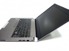 لپ تاپ استوک بسیار سبک مناسب دانشجویی،بازی های متاورسی،ترید،برنامه نویسی  Toshiba Portégé Z30  i7