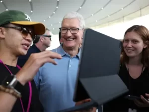 اپل با رونمایی از هدست واقعیت مجازی Vision Pro در WWDC رکورد زد
