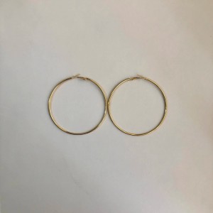 گوشواره حلقه ای بزرگ