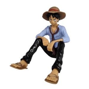 فیگور لوفی نشسته کاستوم آرک هول کیک