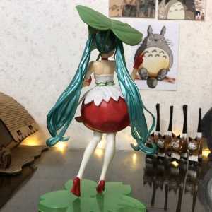 فیگور هاتسونه میکو جعبه دار