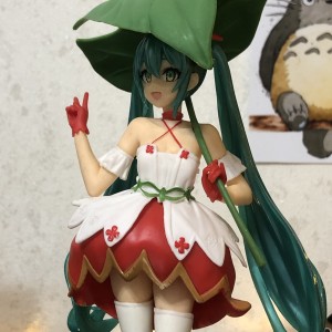 فیگور هاتسونه میکو جعبه دار