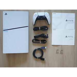 کنسول بازی سونی مدل PlayStation 5 Slim Digital Edition ظرفیت یک ترابایت ریجن 2016 اروپا به همراه دسته اضافه