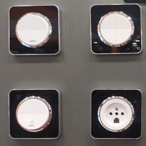 کلید و پریز لوکس ایران مشکی زه نقره میانی سفید