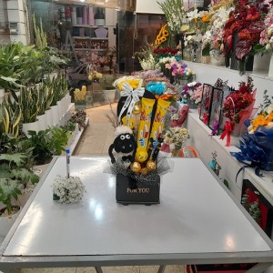 باکس عروسکی بره ناقلا  و شکلات
