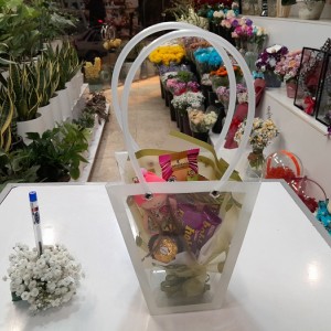 باکس طلقی عروسک روسی کلاه صورتی