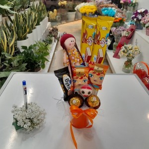 سطل هدیه عروسک روسی نارنجی