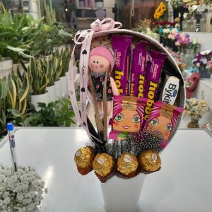 سطل هدیه عروسک روسی سفید