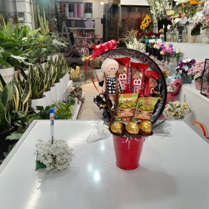 سطل هدیه عروسک روسی مشکی