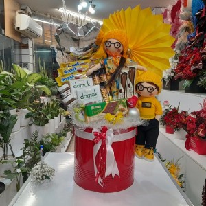 سطل هدیه عروسک روسی زرد