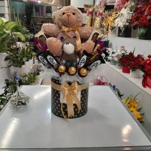 باکس استوانه ای عروسک خرس قهوه ای