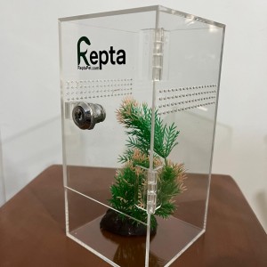 باکس پلکسی قفل دار با ارتفاع 20