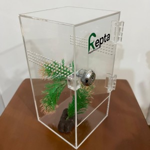 باکس پلکسی قفل دار با ارتفاع 20