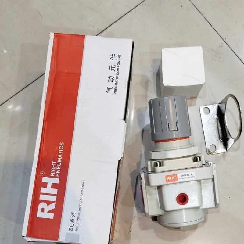 رگلاتور پنوماتیک 3/4 طرح SMC با درجه