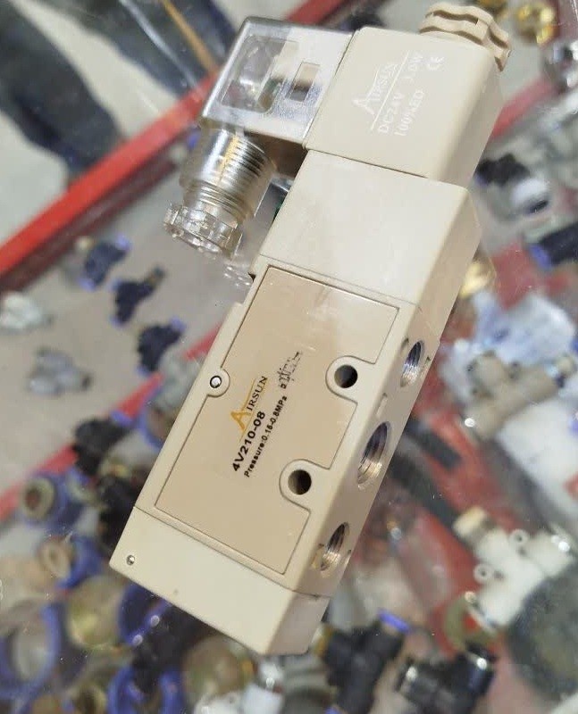 شیر برقی پنوماتیک AIRSUN مدل 4V210-08