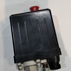 کلید اتوماتیک کمپرسور باد طرح ایتالیا
