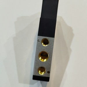 شیر برقی پنوماتیک مدل 4V210-08 مکس