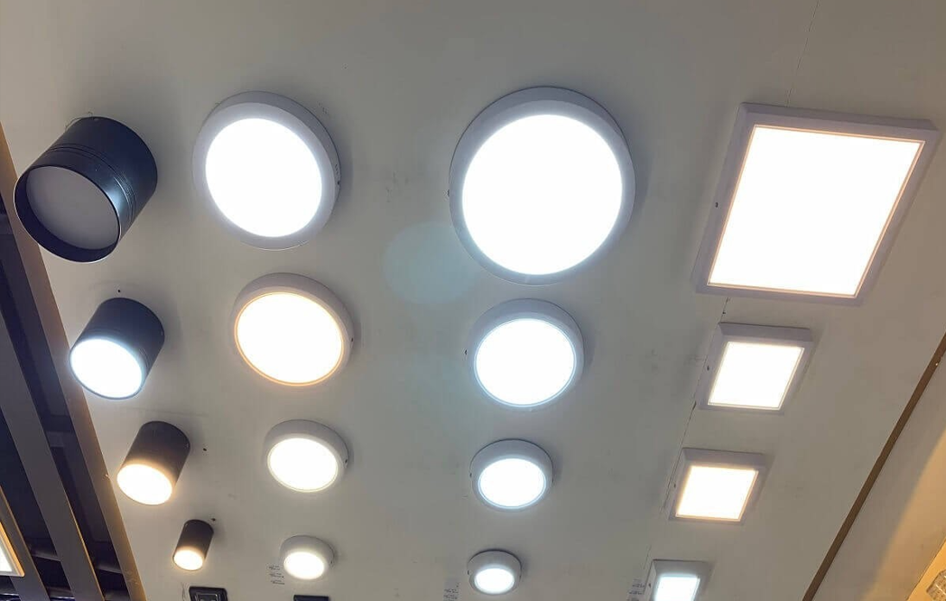 انواع چراغ سقفی و پنل