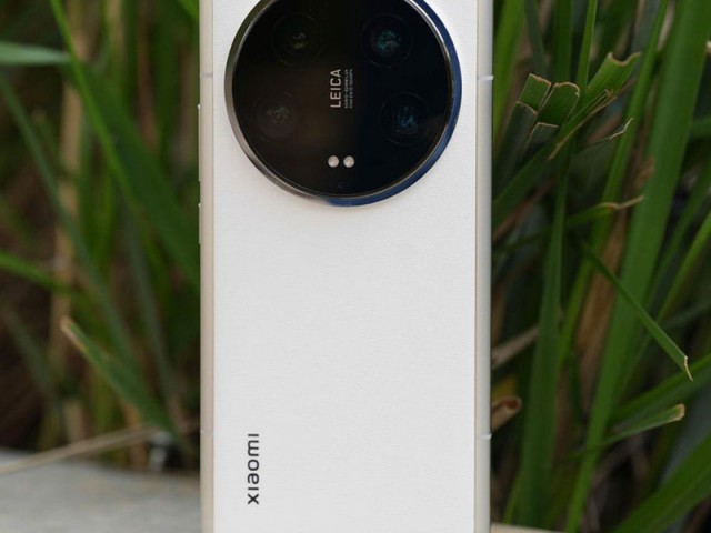 گوشی موبایل شیائومی مدل 14 Ultra 5G دو سیم کارت ظرفیت 256 گیگابایت و رم 12 گیگابایت - پک گلوبال