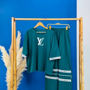 ست تی شرت لانگ و شلوار بگ زنانه - LOUIS VUITTON - کد 02