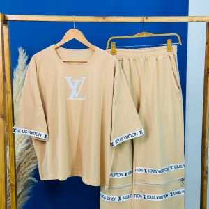 ست تی شرت لانگ و شلوار بگ زنانه - LOUIS VUITTON - کد 02