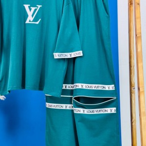 ست تی شرت لانگ و شلوار بگ زنانه - LOUIS VUITTON - کد 02