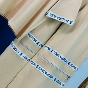 ست تی شرت لانگ و شلوار بگ زنانه - LOUIS VUITTON - کد 02