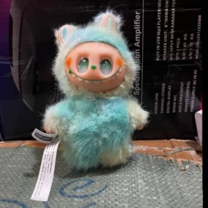 عروسک لبوبو