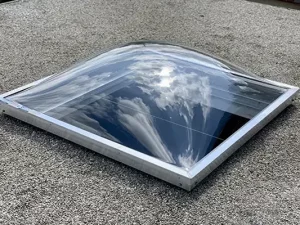 آیا می دانید قیمت نورگیر حبابی بر چه اساسی تعیین می شود؟ اندازه، شکل، مواد اولیه، طراحی، نصب و اجرا از عوامل موثر بر روی قیمت گذاری این محصولات هستند.