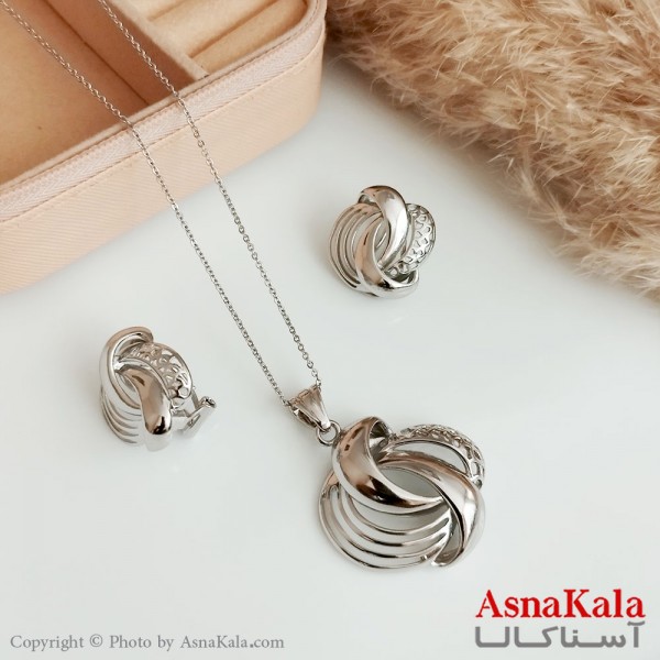 سرویس زنانه ژوپینگ شامل آویز،گوشواره نقره ای کد NIM14438W