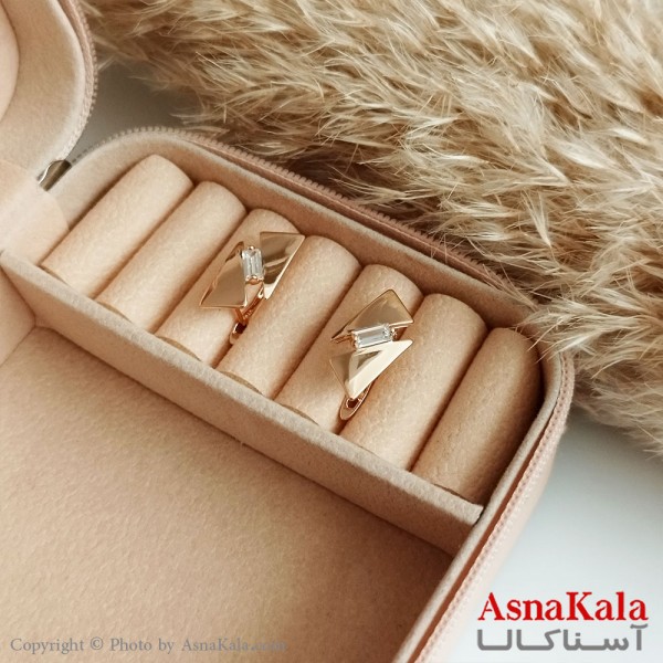 گوشواره جدید ژوپینگ زنانه مدل نگیندار طلایی کد GSH15405W
