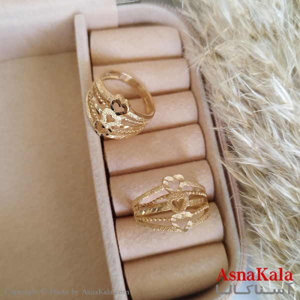 انگشتر طلاروس زنانه مدل  سه قلب تراشدار رنگ ثابت مادام العمر کد ANG19273W