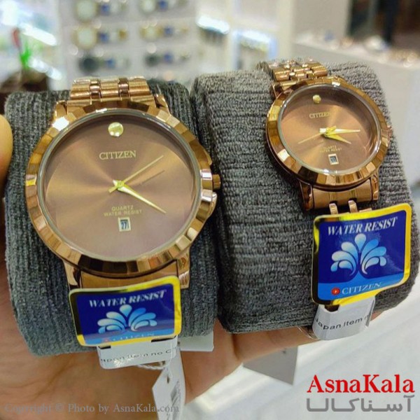 ساعت ست زنانه و مردانه سیتیزن بافری  موتورکوارتز رزگلد رنگ ثابت و ضدآب کد WTCH11142W