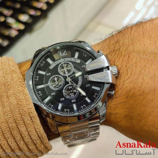 ساعت مچی عقربه ای مردانه دیزل شاخدار با 3موتورفعال و روزشمار کد WTCH11166W