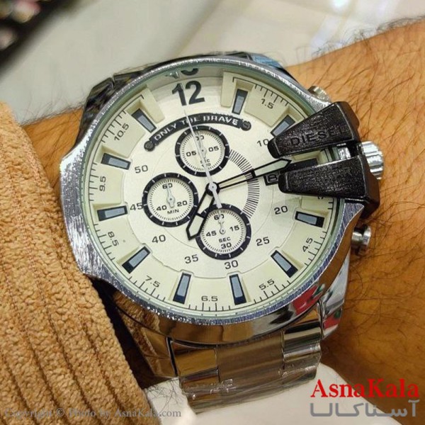 ساعت مچی عقربه ای مردانه دیزل شاخدار با 3موتورفعال و ضدآب و روزشمار کد WTCH11168W