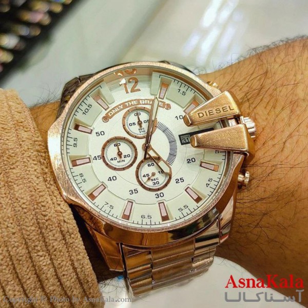 ساعت مچی عقربه ای مردانه دیزل شاخدار با 3موتورفعال و ضدآب و روزشمار کد WTCH11170W