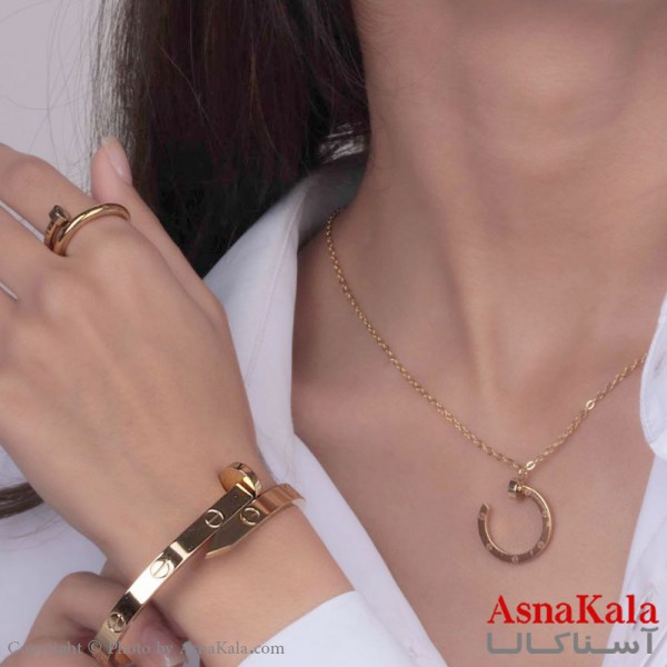 سرویس زنانه استیل 316 شامل گردنبند و گوشواره و دستبند و انگشتر مدل ترکیب میخ و کارتیر جدید کد NIM14534W