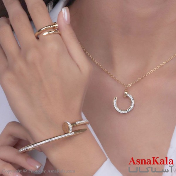 سرویس زنانه استیل 316 شامل گردنبند و گوشواره و دستبند و انگشتر مدل ترکیب میخ نگیندار جدید کد NIM14535W