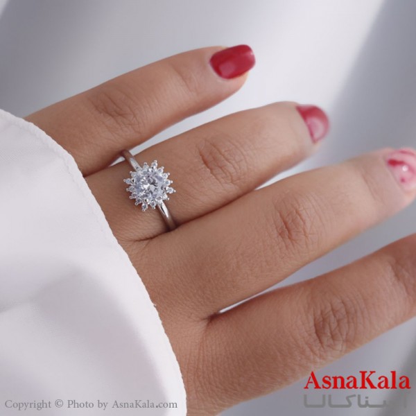انگشتر زنانه استیل مدل نگین درخشان  نقره ای کد ANG19492W