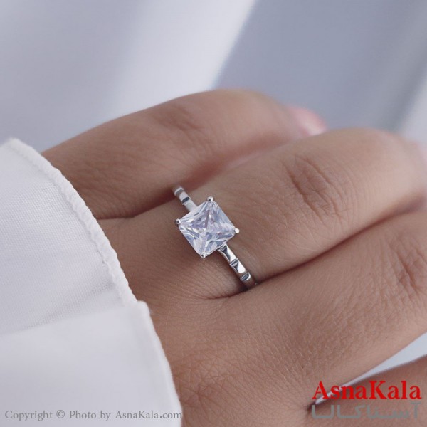 انگشتر زنانه استیل مدل تک نگین نقره ای آبکاری رادیوم کد ANG19502W