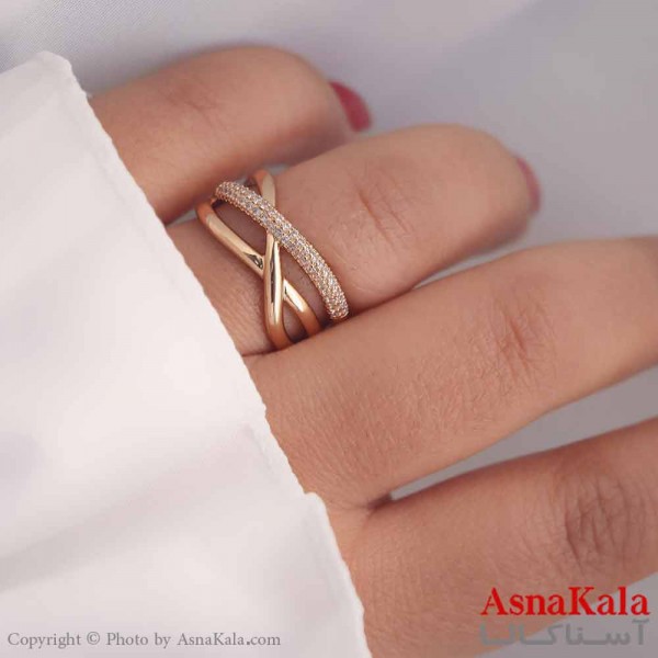 انگشتر زنانه ژوپینگ مدل دولاین طلایی کد ANG19526W