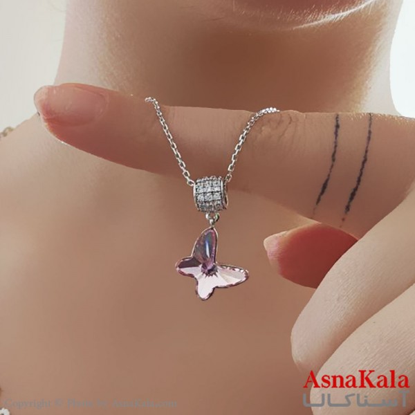 گردنبند زنانه سواروسکی مدل پروانه صورتی با کارت گارانتی و جعبه سواروفسکی کد GNB16874W