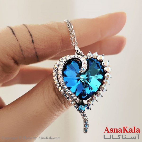 گردنبند زنانه سواروسکی مدل یاقوت آبی با کارت گارانتی و جعبه سواروفسکی کد GNB16877W