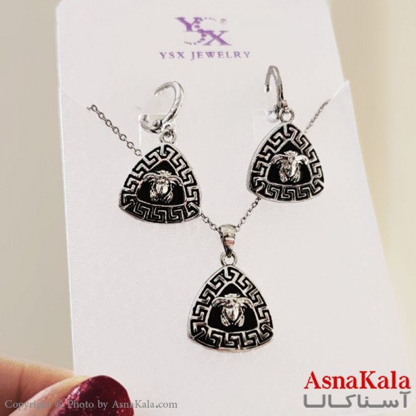 نیم ست زنانه شامل گردنبند و گوشواره  YSX مدل ورساچه مثلثی   کد NIM14665W