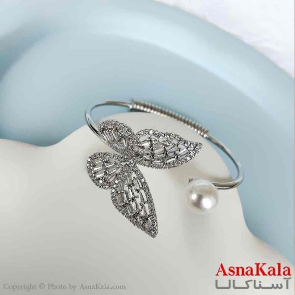 بنگل مینیمال دخترانه استیل 316 مدل پروانه نگین نقره ای کد DSB18775W