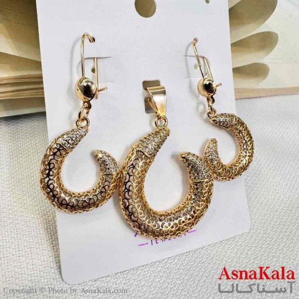 نیم ست زنانه ژوپینگ مدل طلایی شامل گوشواره و گردنبند کد NIM14698W