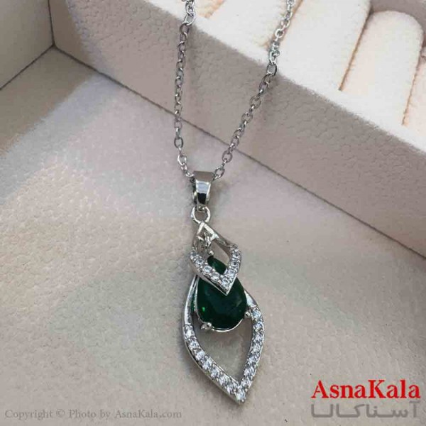 گردنبند دخترانه پینترستی استیل مدل مثلث نگینی کد GNB161519W