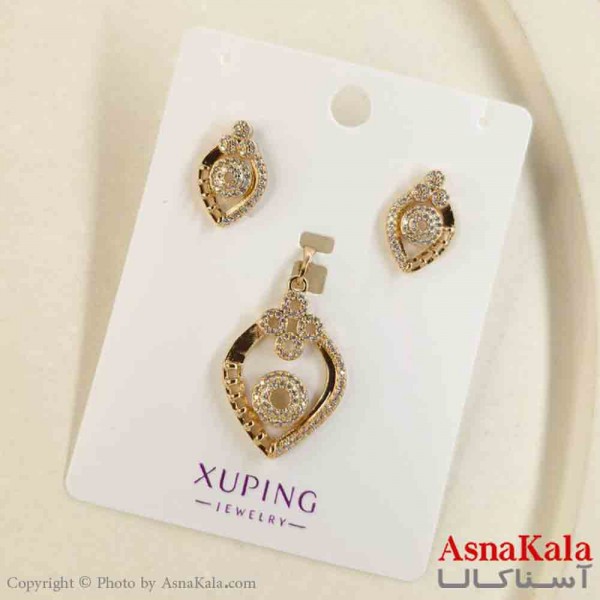 نیم ست زنانه ژوپینگ مدل مثلث طلایی شامل گوشواره و گردنبند کد NIM14819W